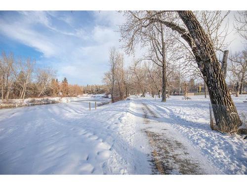 203-511 56 Avenue Sw, Calgary, AB - Outdoor With View