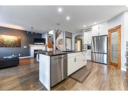 230 Tuscany Vista Road Nw, Calgary, AB - Indoor Photo Showing Kitchen With Upgraded Kitchen