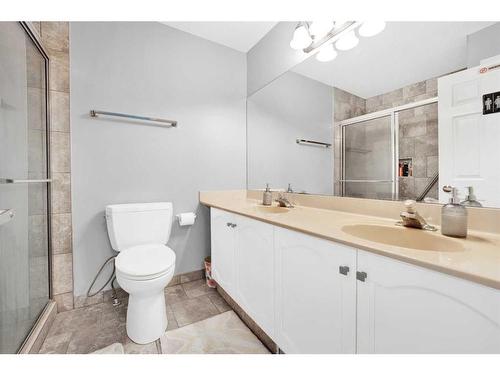 75 Harvest Oak Circle Ne, Calgary, AB - Indoor Photo Showing Bathroom