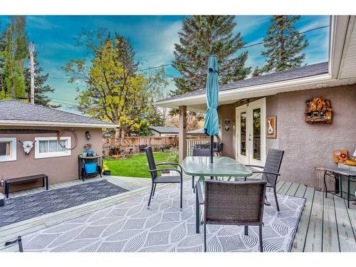 73 Langton Drive Sw, Calgary, AB - Outdoor With Deck Patio Veranda