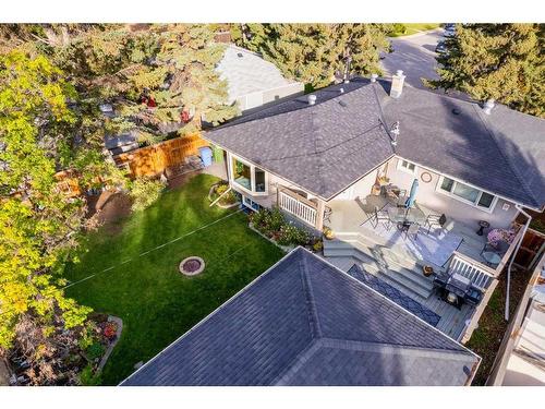 73 Langton Drive Sw, Calgary, AB - Outdoor