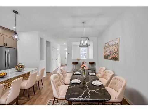 166 Edith Road Nw, Calgary, AB - Indoor Photo Showing Dining Room