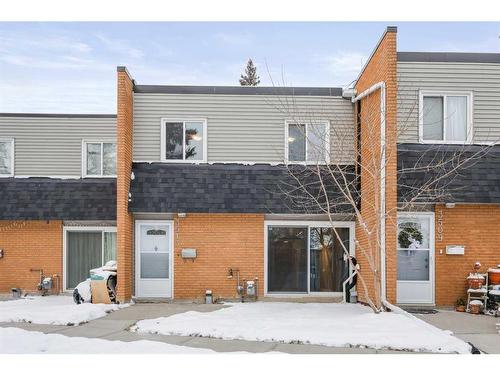 3513 43 Street Sw, Calgary, AB - Outdoor