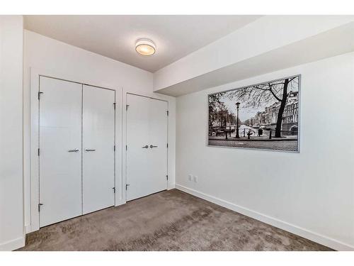 2107-930 6 Avenue Sw, Calgary, AB - Indoor Photo Showing Other Room