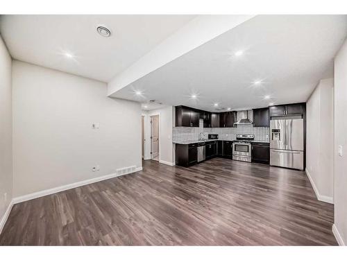 43 Evansglen Circle Nw, Calgary, AB - Indoor