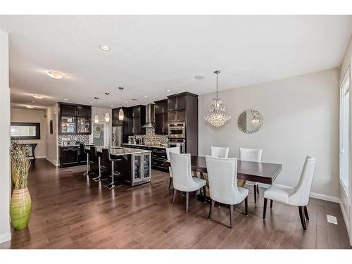 43 Evansglen Circle Nw, Calgary, AB - Indoor Photo Showing Dining Room