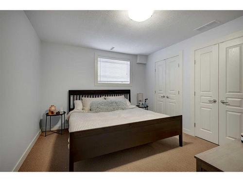 26 Elgin Park Road Se, Calgary, AB - Indoor Photo Showing Bedroom