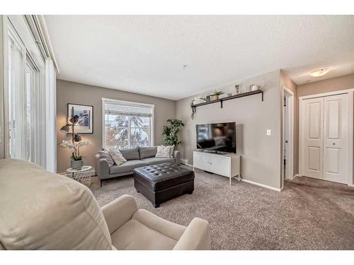 2140-81 Legacy Boulevard Se, Calgary, AB - Indoor Photo Showing Living Room