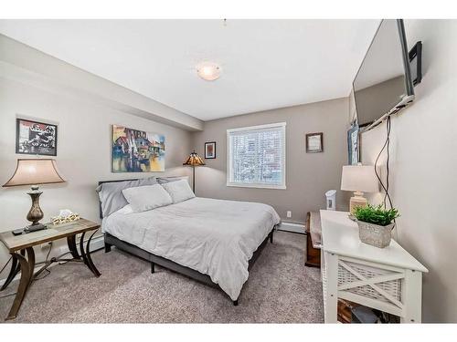 2140-81 Legacy Boulevard Se, Calgary, AB - Indoor Photo Showing Bedroom