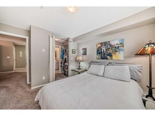 2140-81 Legacy Boulevard Se, Calgary, AB - Indoor Photo Showing Bedroom