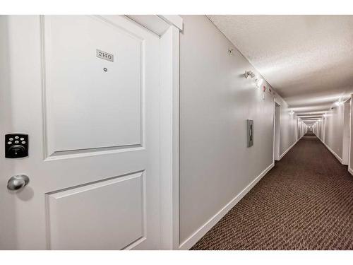 2140-81 Legacy Boulevard Se, Calgary, AB - Indoor Photo Showing Other Room