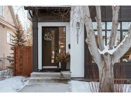 2621 34 Street Sw, Calgary, AB - Outdoor