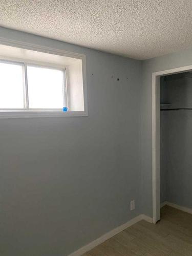 3008 56 Street Ne, Calgary, AB - Indoor Photo Showing Other Room