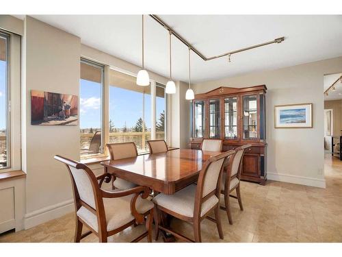 606,607-3316 Rideau Place Sw, Calgary, AB - Indoor Photo Showing Dining Room