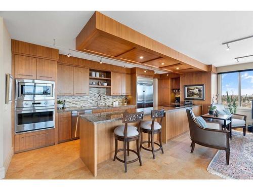 606,607-3316 Rideau Place Sw, Calgary, AB - Indoor Photo Showing Kitchen