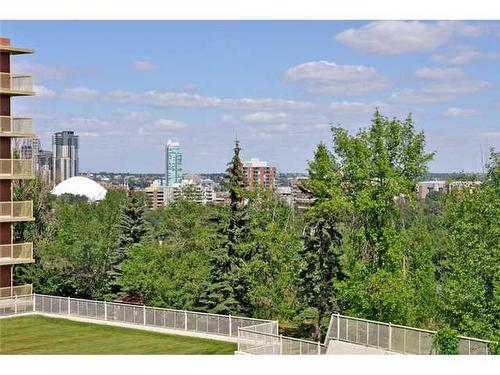 606,607-3316 Rideau Place Sw, Calgary, AB - Outdoor