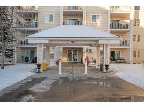 2217-6224 17 Avenue Se, Calgary, AB - Outdoor With Balcony