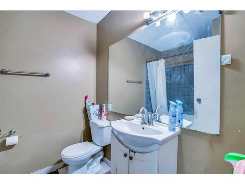 190 Whitefield Drive Ne, Calgary, AB - Indoor Photo Showing Bathroom