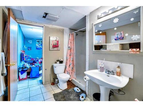 190 Whitefield Drive Ne, Calgary, AB - Indoor Photo Showing Bathroom