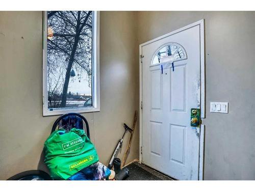 190 Whitefield Drive Ne, Calgary, AB - Indoor Photo Showing Other Room