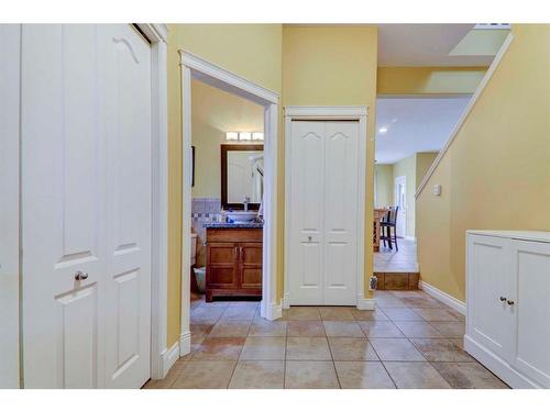 304 Oakmere Way, Chestermere, AB - Indoor Photo Showing Other Room