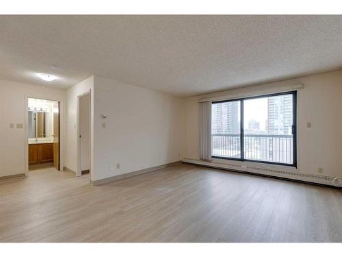 711-924 14 Avenue Sw, Calgary, AB - Indoor Photo Showing Other Room