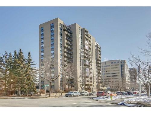 711-924 14 Avenue Sw, Calgary, AB - Outdoor With Balcony With Facade