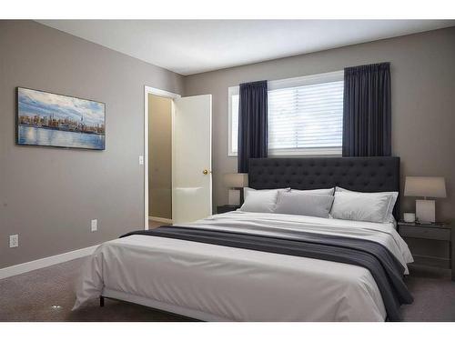 27 Somervale Park Sw, Calgary, AB - Indoor Photo Showing Bedroom