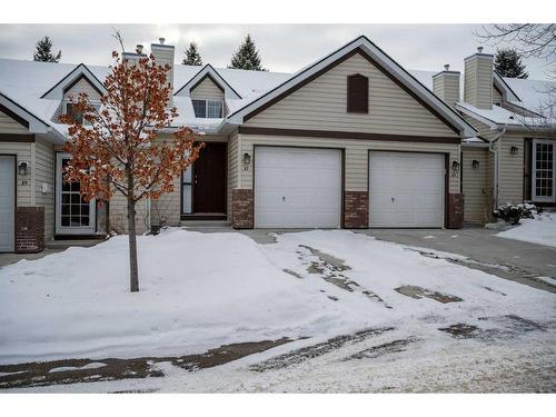 27 Somervale Park Sw, Calgary, AB - Outdoor With Facade