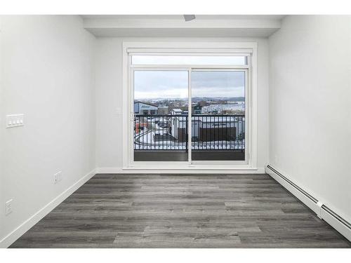 421-40 Walgrove Se, Calgary, AB - Indoor Photo Showing Other Room