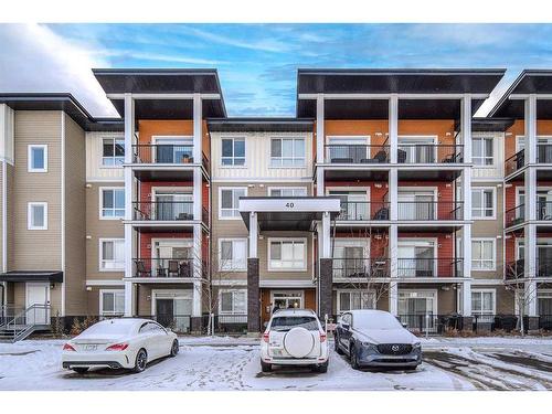 421-40 Walgrove Se, Calgary, AB - Outdoor With Balcony With Facade