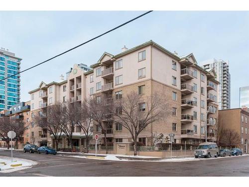 110-114 15 Avenue Sw, Calgary, AB - Outdoor With Facade