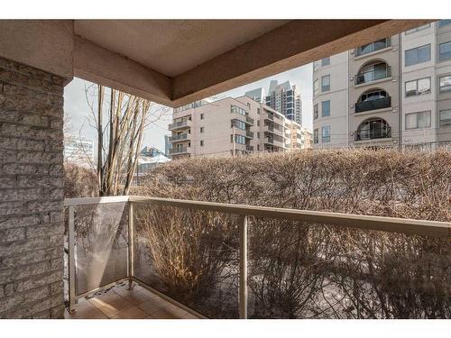 110-114 15 Avenue Sw, Calgary, AB - Outdoor