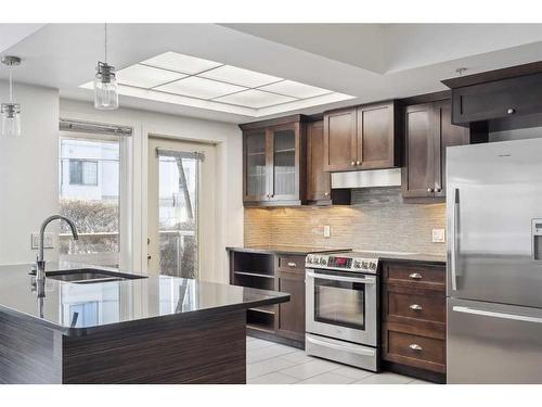 110-114 15 Avenue Sw, Calgary, AB - Indoor Photo Showing Kitchen With Stainless Steel Kitchen With Upgraded Kitchen