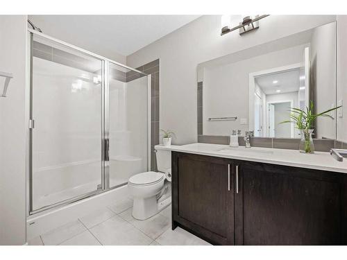 510 Sage Meadows Gardens Nw, Calgary, AB - Indoor Photo Showing Bathroom