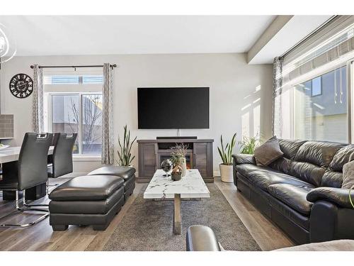 510 Sage Meadows Gardens Nw, Calgary, AB - Indoor Photo Showing Living Room