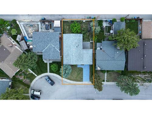 310 Wascana Crescent Se, Calgary, AB - Outdoor