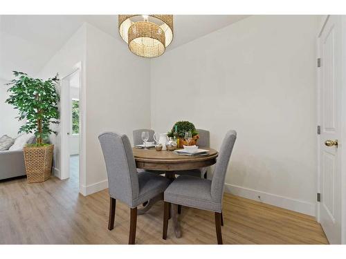 25-610 4 Avenue Sw, Sundre, AB - Indoor Photo Showing Dining Room