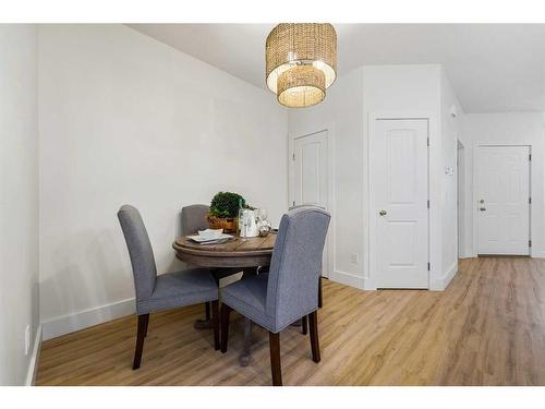 25-610 4 Avenue Sw, Sundre, AB - Indoor Photo Showing Dining Room