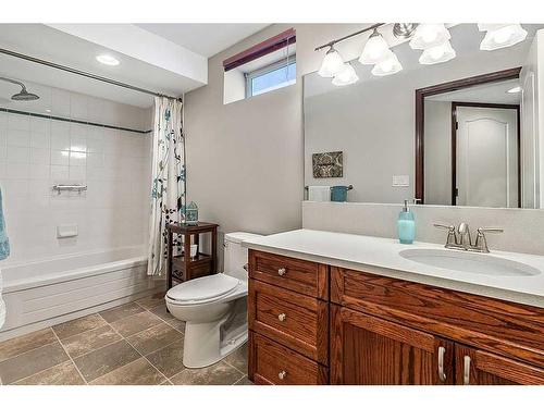 89 Hawkside Road Nw, Calgary, AB - Indoor Photo Showing Bathroom