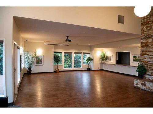 89 Hawkside Road Nw, Calgary, AB - Indoor Photo Showing Living Room