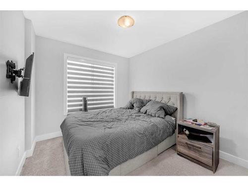 217 Walcrest Way Se, Calgary, AB - Indoor Photo Showing Bedroom