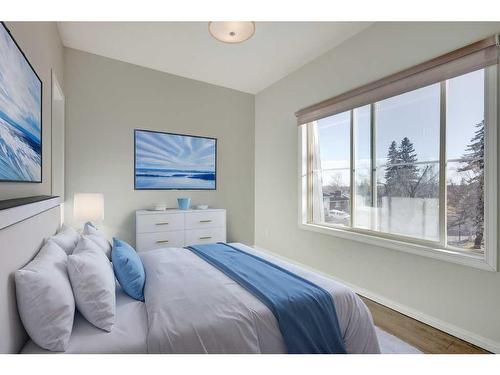 301-4507 45 Street Sw, Calgary, AB - Indoor Photo Showing Bedroom