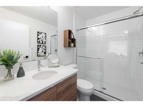 19608 42 Street Se, Calgary, AB - Indoor Photo Showing Bathroom