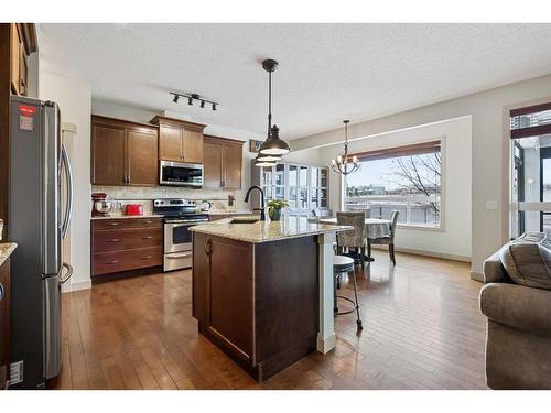 44 Sage Hill Point Nw, Calgary, AB - Indoor Photo Showing Kitchen