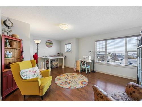 44 Sage Hill Point Nw, Calgary, AB - Indoor Photo Showing Living Room