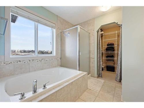 44 Sage Hill Point Nw, Calgary, AB - Indoor Photo Showing Bathroom