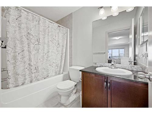 44 Sage Hill Point Nw, Calgary, AB - Indoor Photo Showing Bathroom