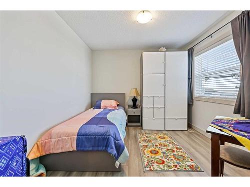 44 Sage Hill Point Nw, Calgary, AB - Indoor Photo Showing Bedroom