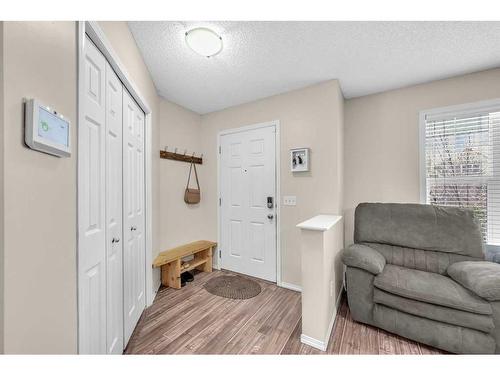 46 Copperfield Terrace Se, Calgary, AB - Indoor